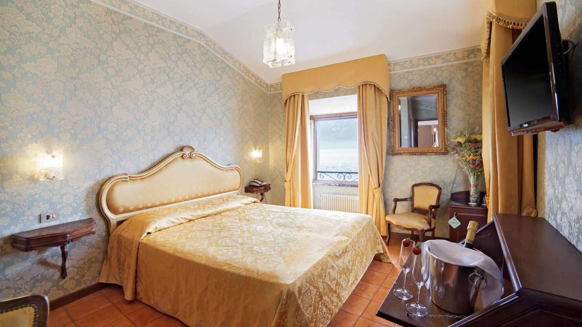 Hotel Le Palme Limone sul Garda